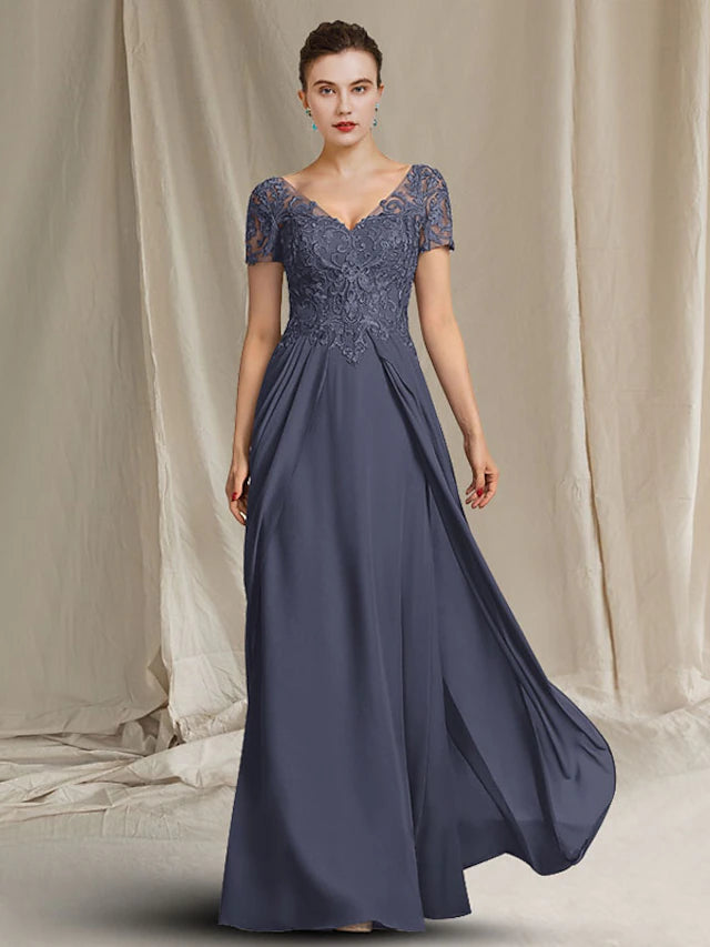 Etuikleid/Säulenkleid für die Brautmutter, Übergröße, elegant, V-Ausschnitt, bodenlang, Chiffon, Spitze, kurze Ärmel mit Applikationen